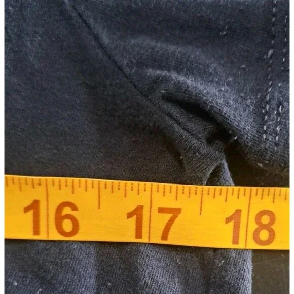 Pink Floyd The Wall Women’s Medium Black Graphic T-Shirt 100% Cotton Band Tee - Picture 5 of 6